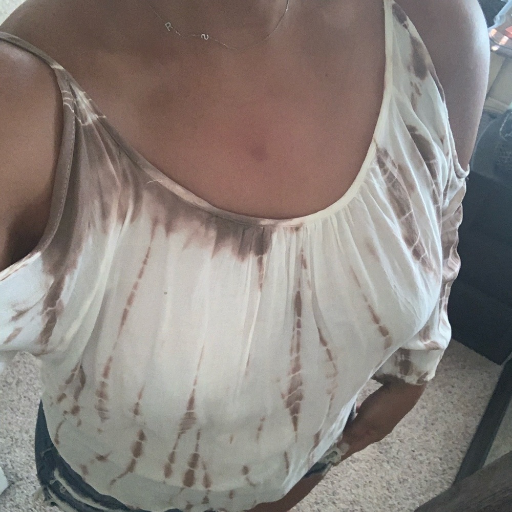 Cold shoulder top - Picture 3 of 7